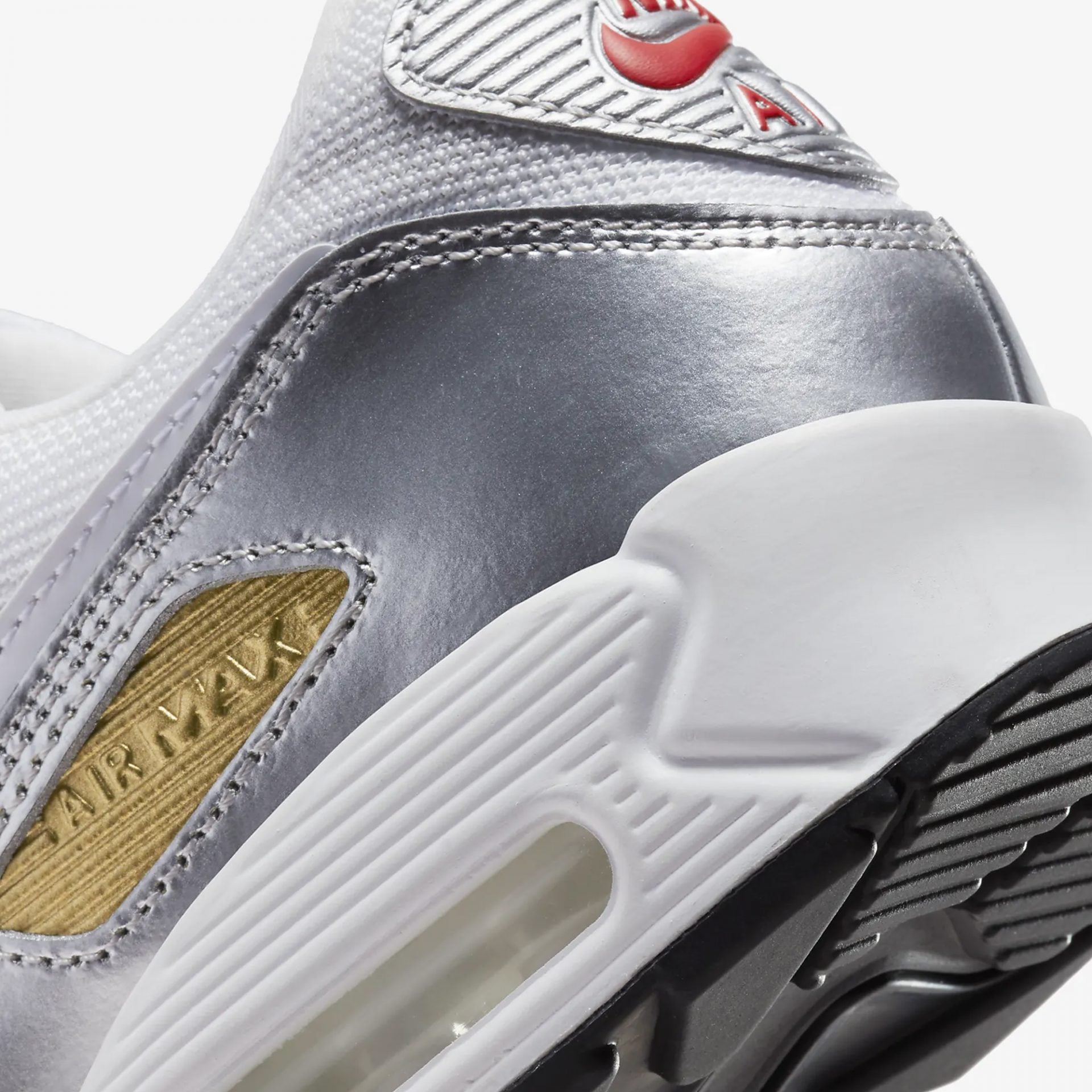Nike | AIR MAX 90 SE  { METALLIC GOLD / METALLIC SILVER