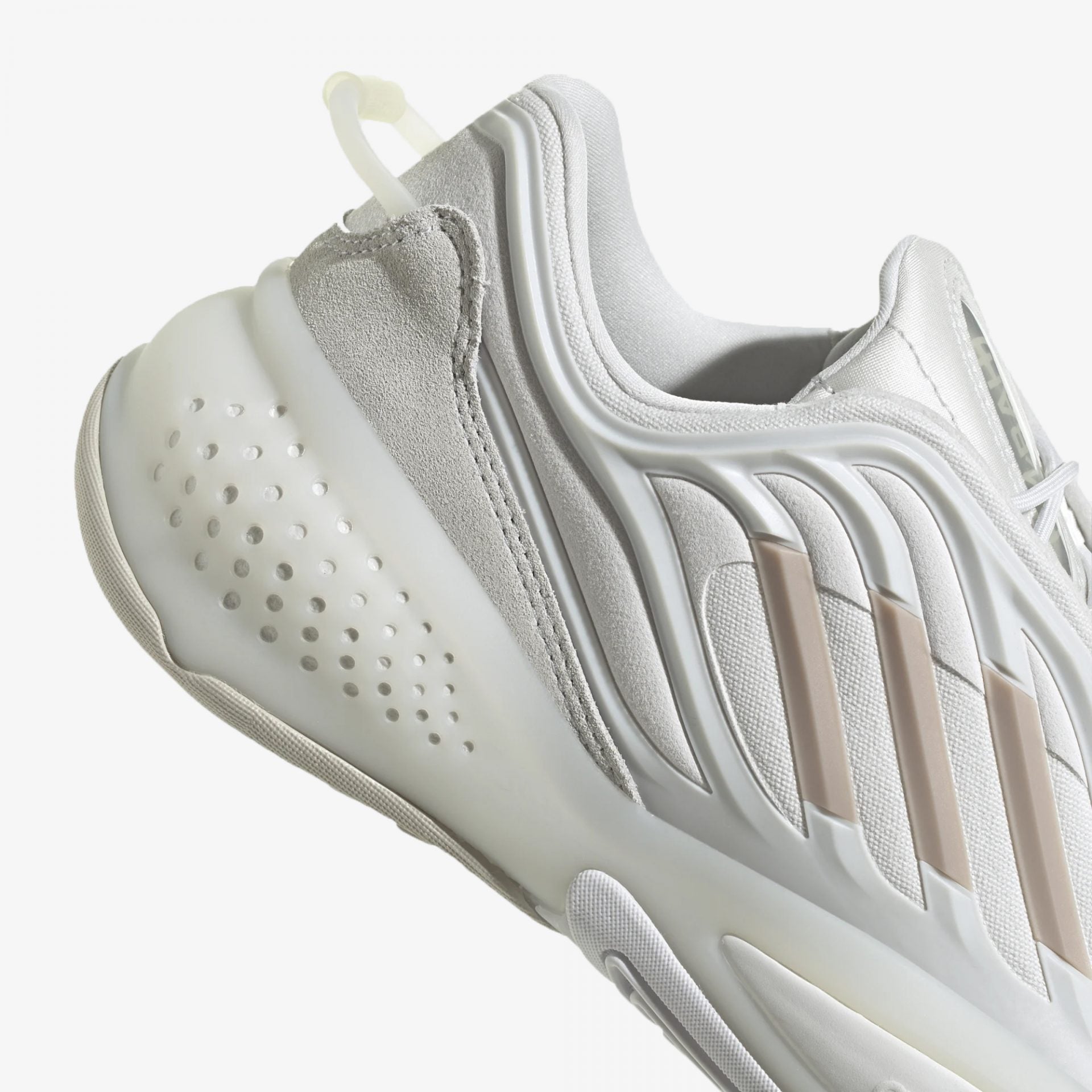 Adidas Originals | OZRAH  { CRYSTAL WHITE / ALUMINIUM