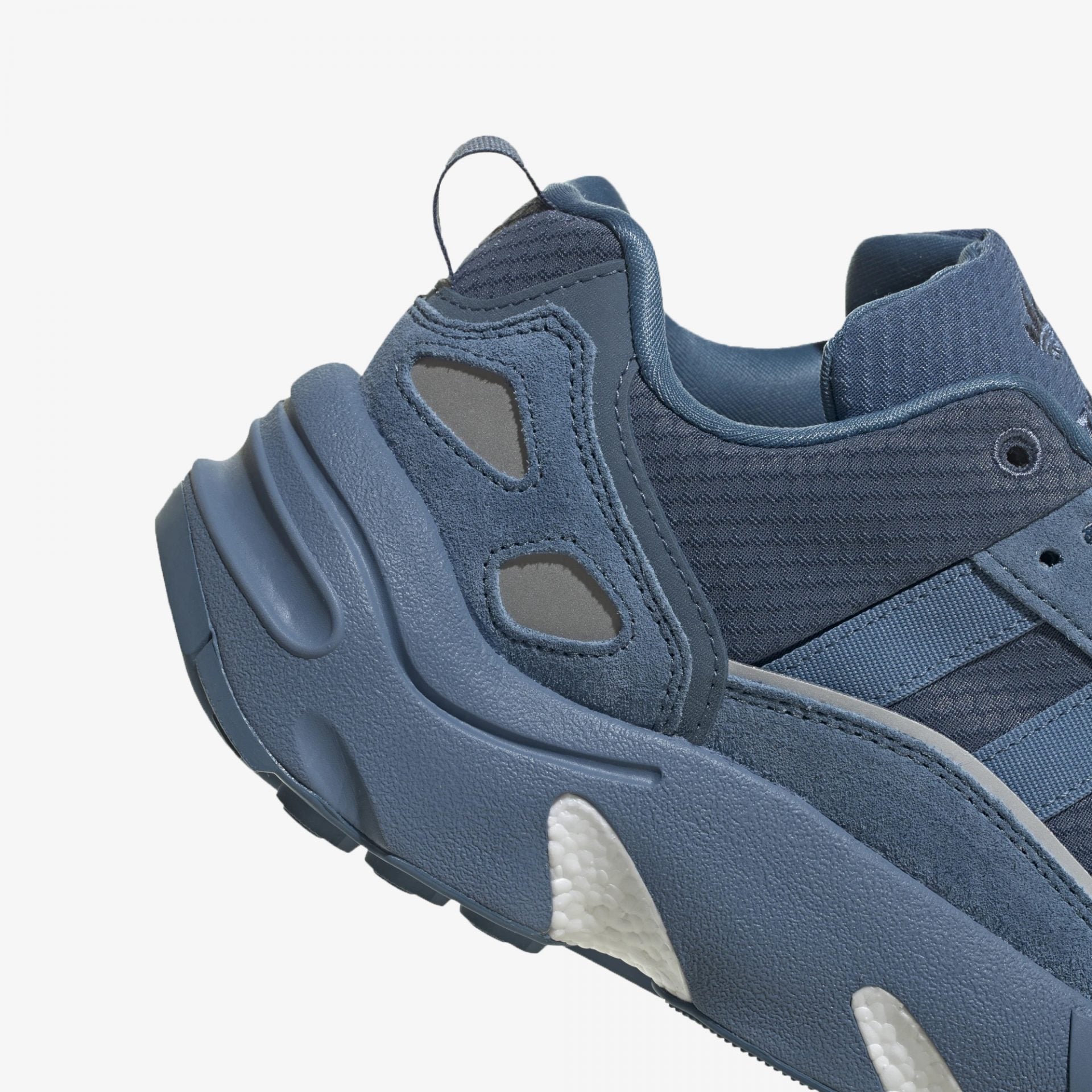 Adidas Originals | ZX 22 BOOST  { ALTERED BLUE / WONDER STEEL