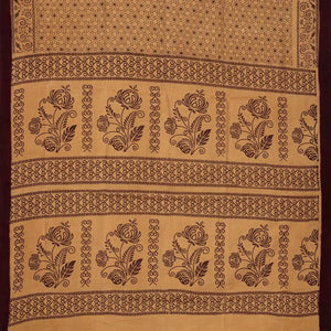 Beige Sungudi Cotton Saree With Floral Motifs