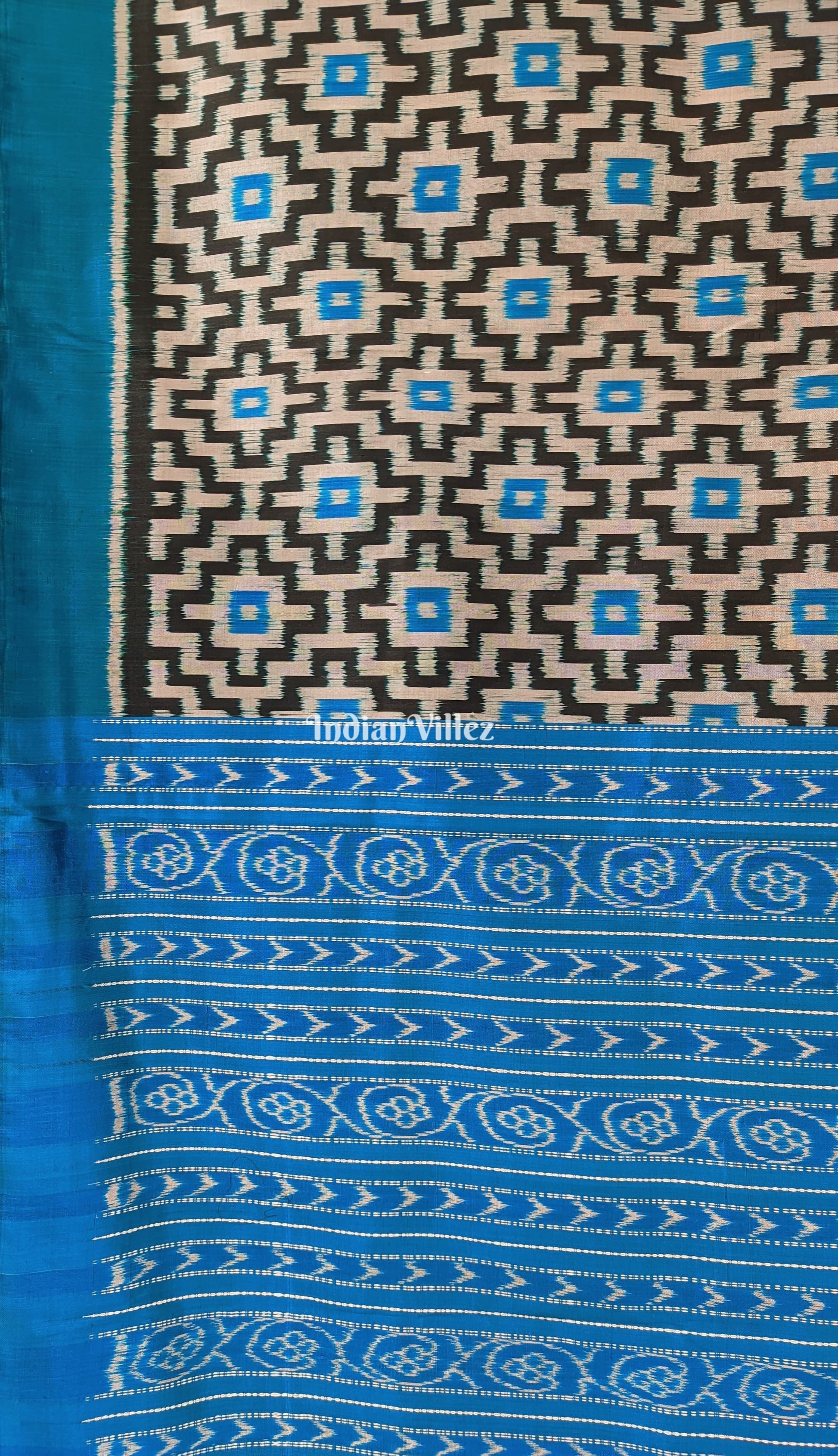 Peacock Blue with Black Pasapali Contemporary Silk Saree