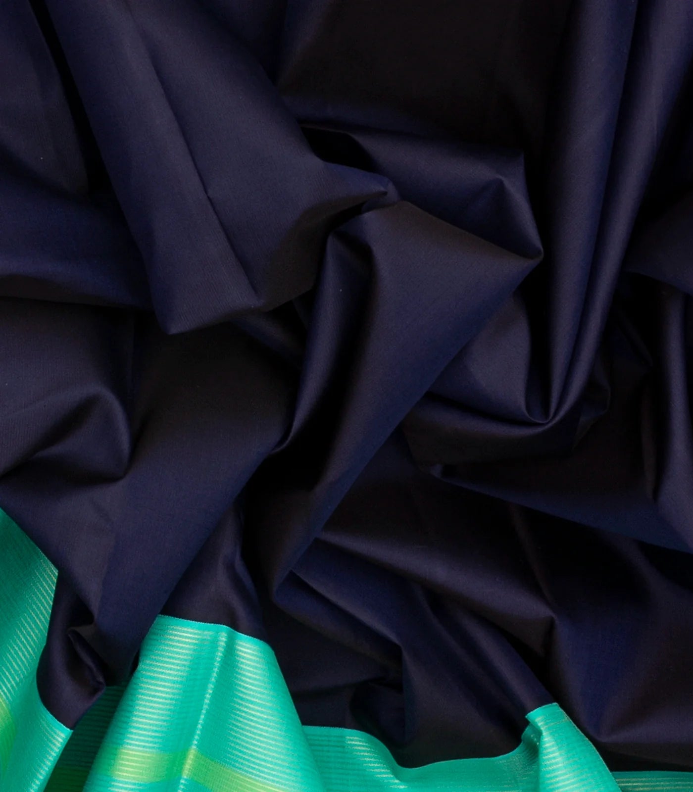 Midnight Blue Handloom Kanchipuram Korvai Silk Saree With Aquamarine Border