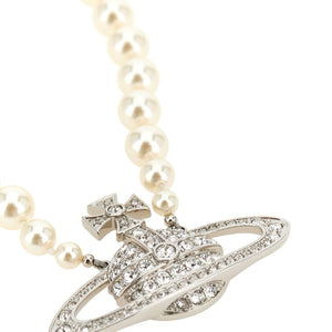 Vivienne Westwood Man. Bas Relief Pearl Necklace