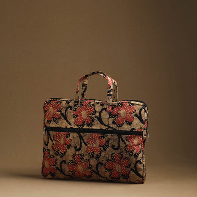 Beige - Handmade Quilted Cotton Laptop Bag (13 x 16 in) 01