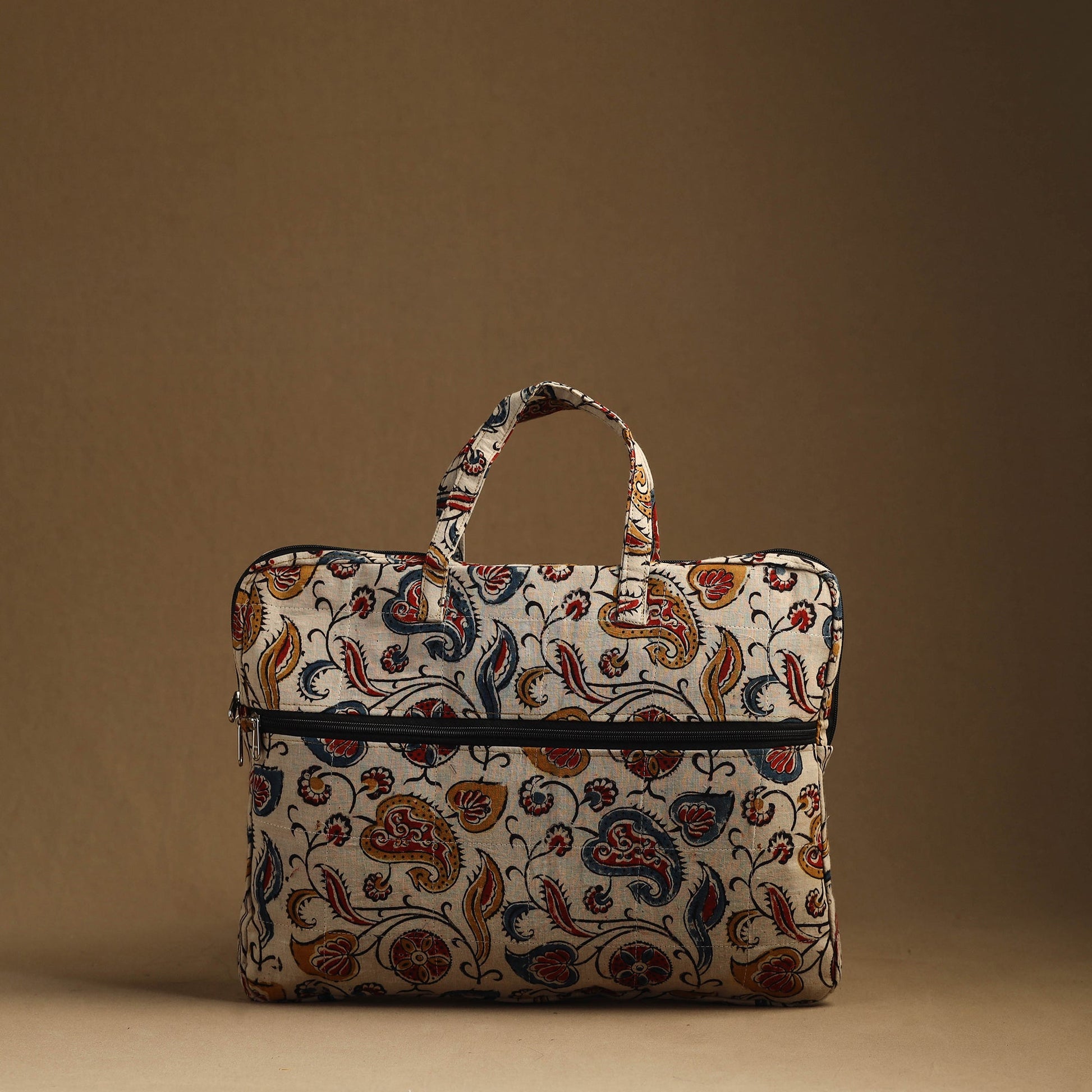 Beige - Handmade Quilted Cotton Laptop Bag (13 x 16 in) 05