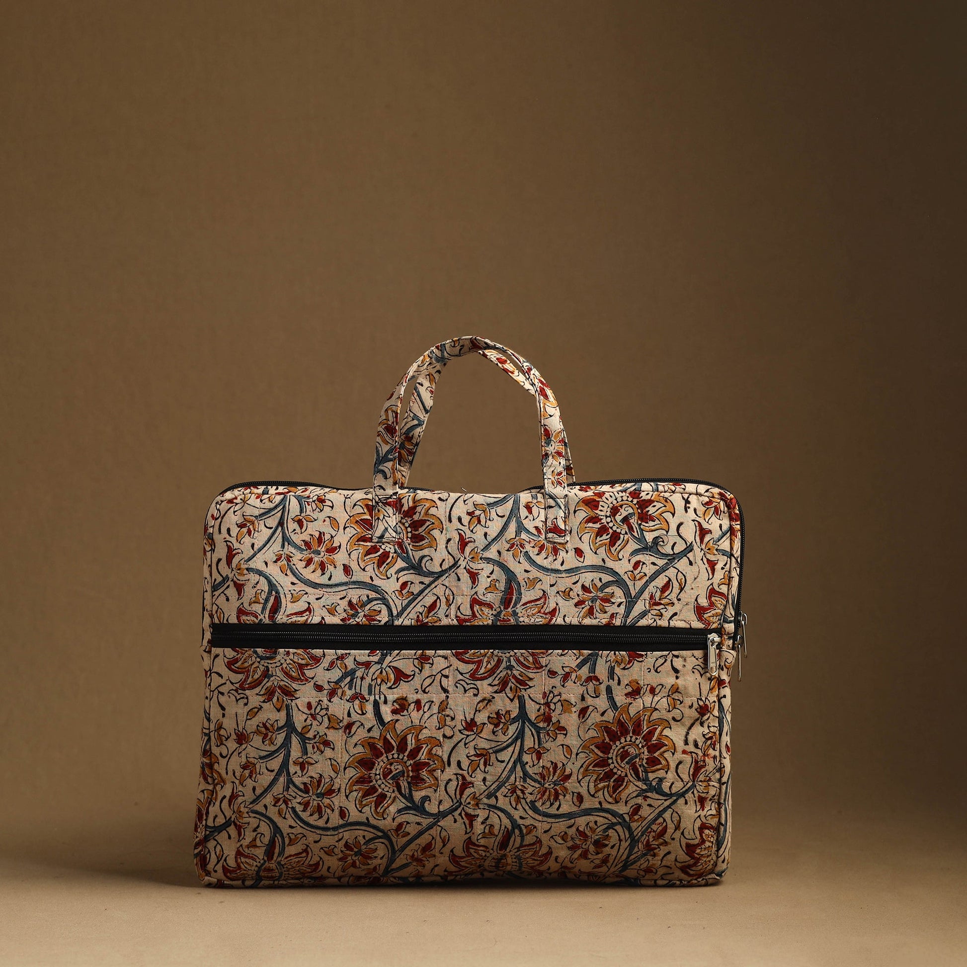 Beige - Handmade Quilted Cotton Laptop Bag (13 x 16 in) 19