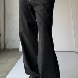 B4 Curved-Black