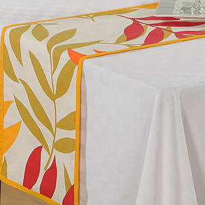 MAGICAL LEAVES TABLE RUNNER- RND- 5904
