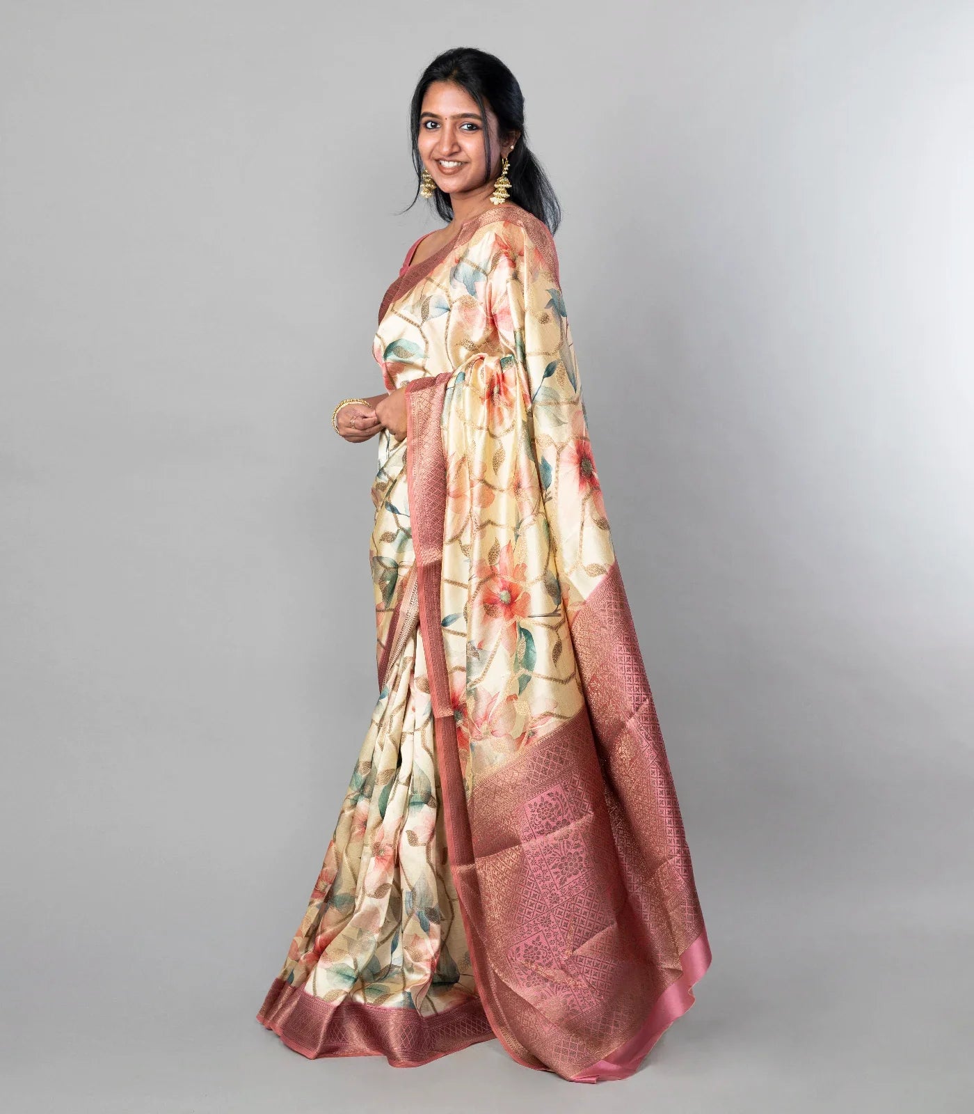 Cream Woven Dola Synthetic Saree With Printed Floral Motifs