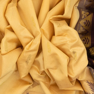 Cream Handloom Silk Cotton Saree With Floral Buttas