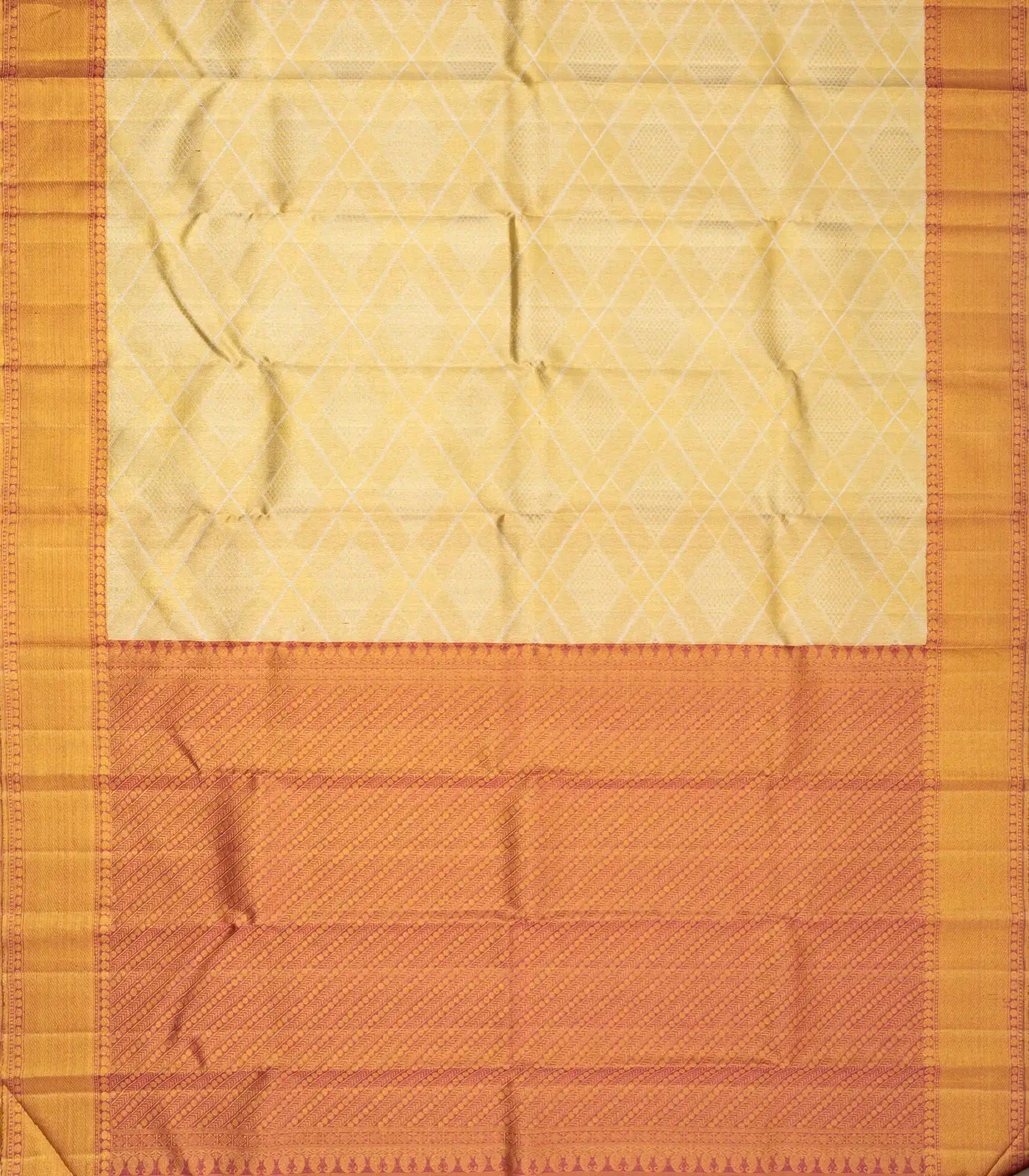 Gold Handloom Kanchipuram Tissue Silk Saree With Diamond Motifs