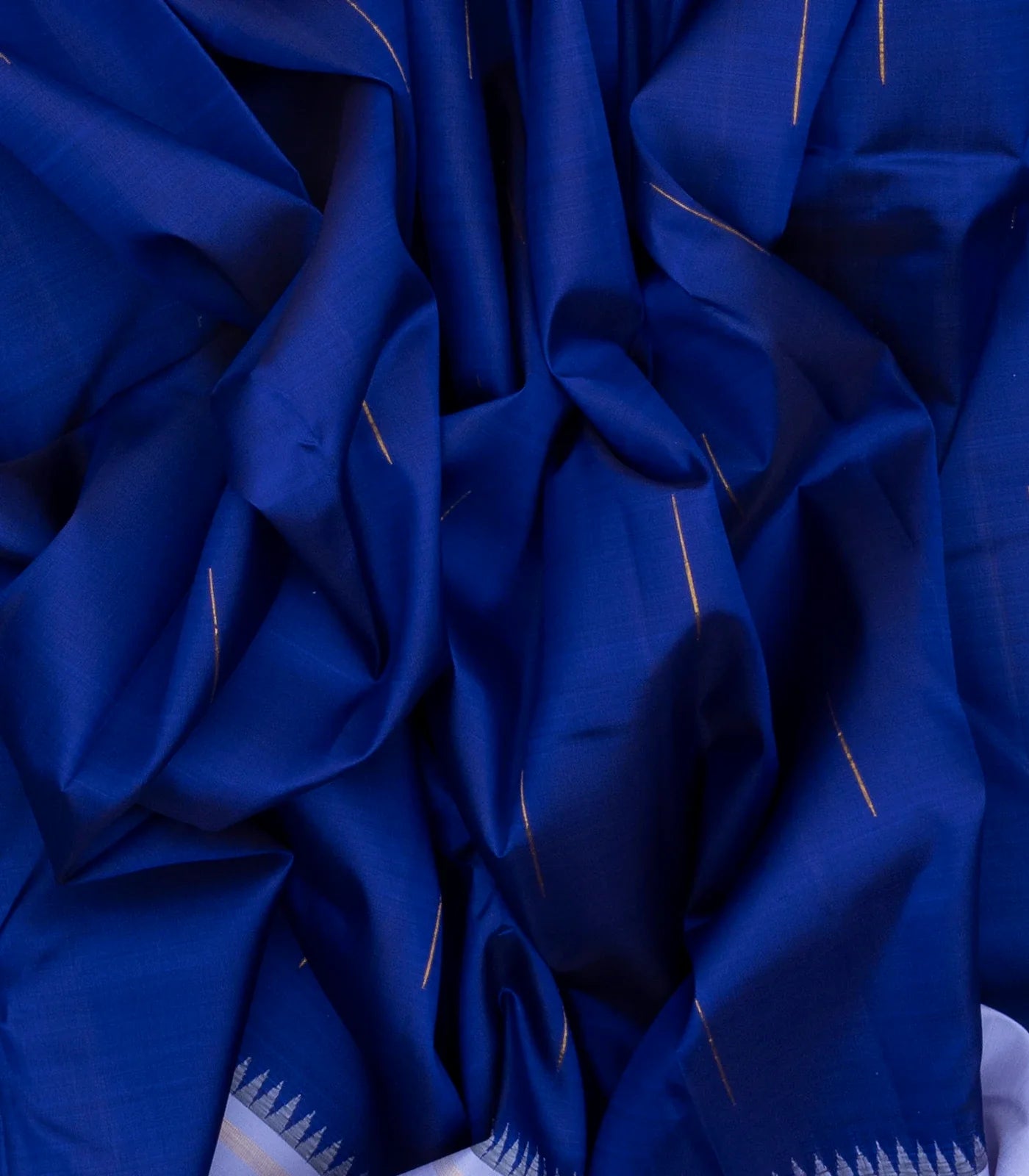 Dark Blue Handloom Kanchipuram Korvai Silk Saree With Raindrop Buttas