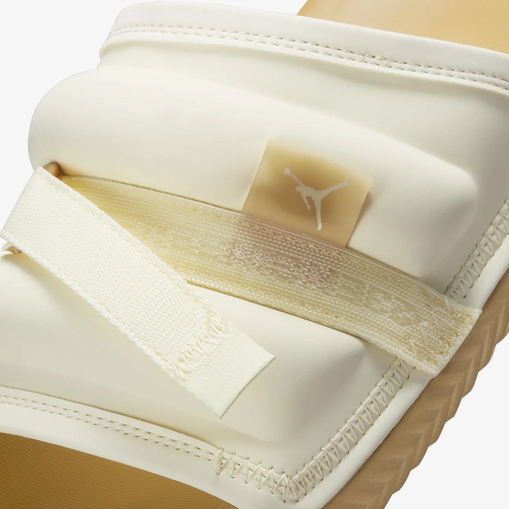 Jordan | SUPER PLAY  { COCONUT MILK/COCONUT MILK-ELEMENTAL GOLD
