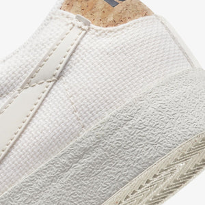 Nike | BLAZER LOW '77 PREMIUM { LIGHT BONE/PHANTOM