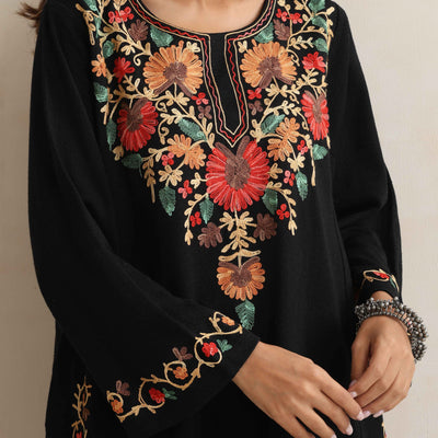 trueBrowns Black Kashmiri Floral Embroidered Woollen Phiran Kurta