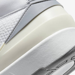 Jordan | AIR JORDAN 2 RETRO  { WHITE/CEMENT GREY-SAIL-BLACK