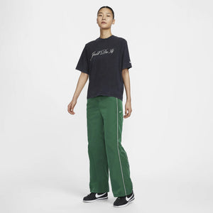 NIKE | WINDRUNNER WOVEN OPEN-HEM PANTS { GORGE GREEN/SAIL