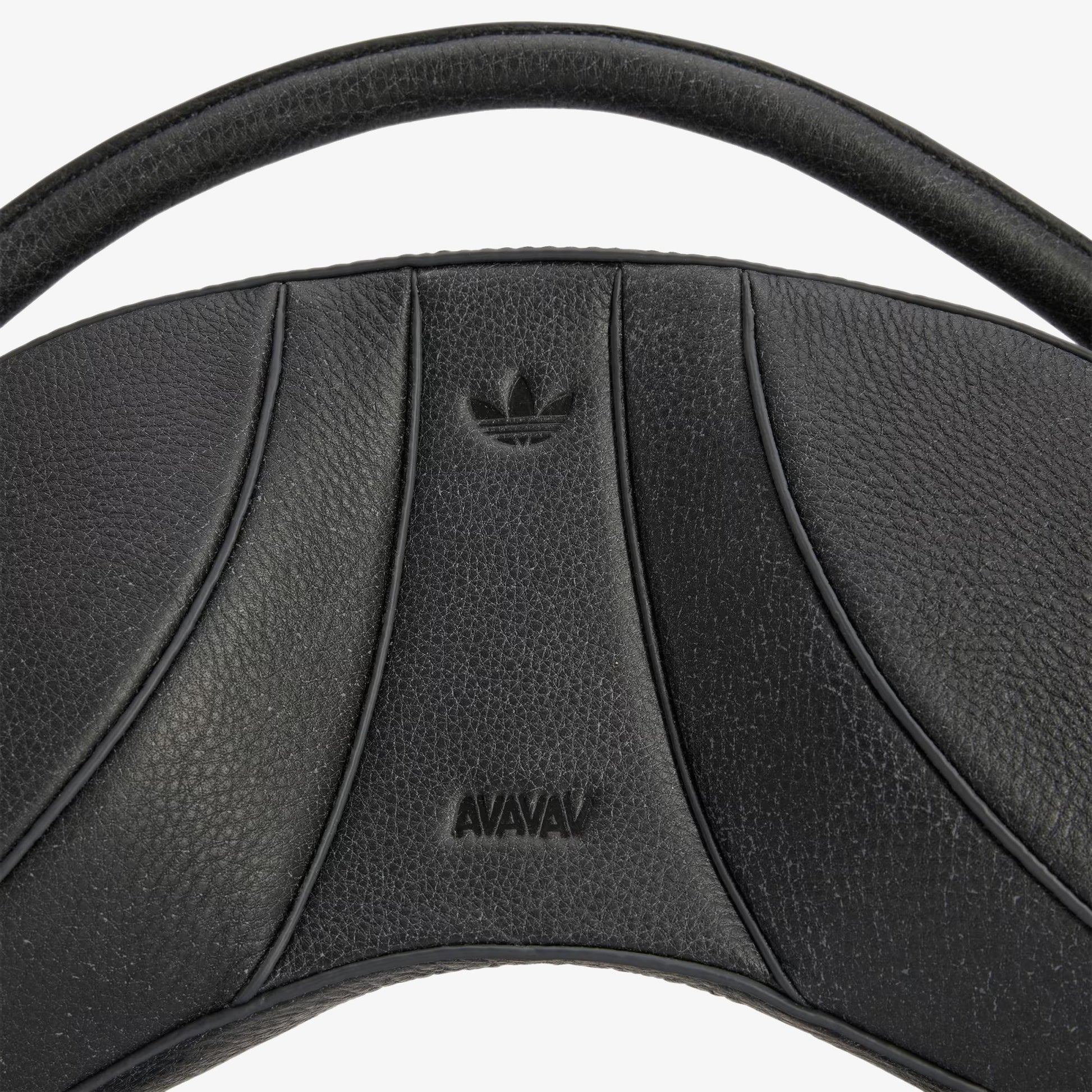 ADIDAS ORIGINALS | AVAVAV SCULPTED HAND BAG { BLACK
