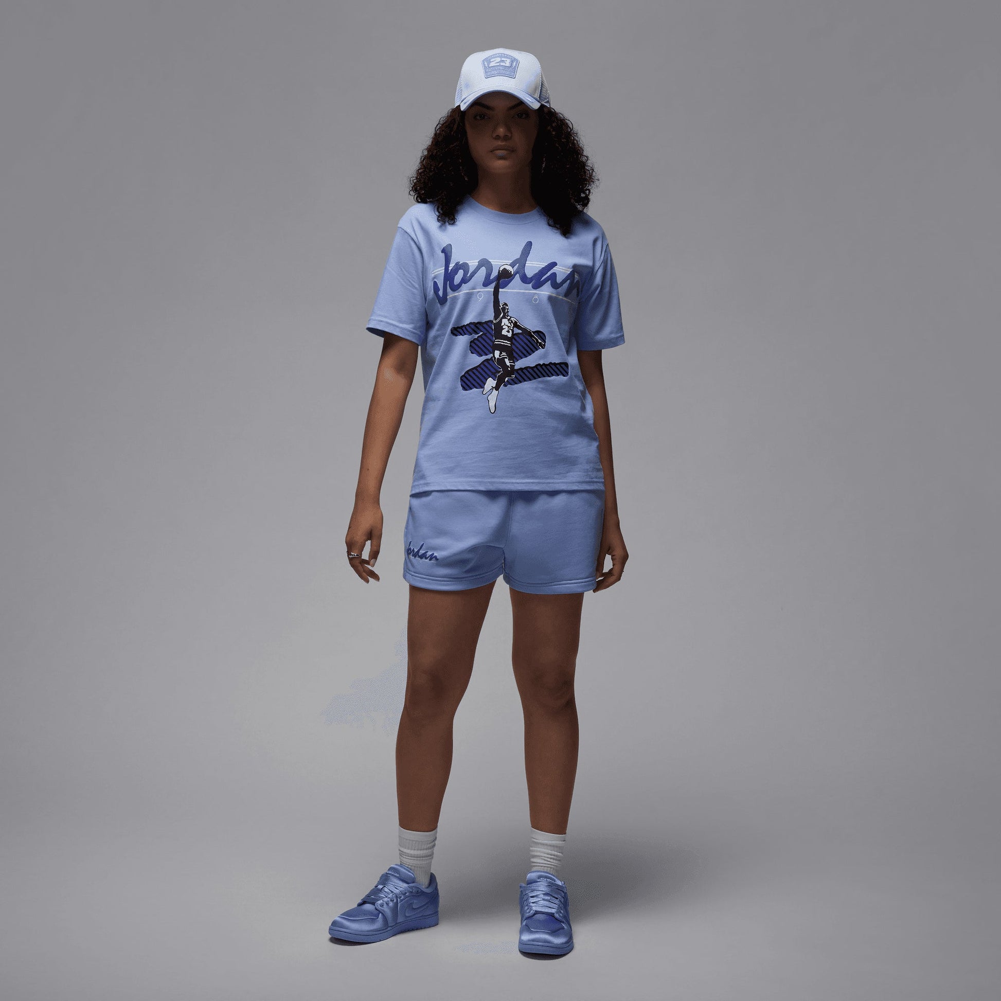 JORDAN | GRAPHIC T-SHIRT { ALUMINUM