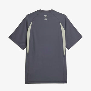 ADIDAS ORIGINALS | 100 THIEVES TEE { CARBON