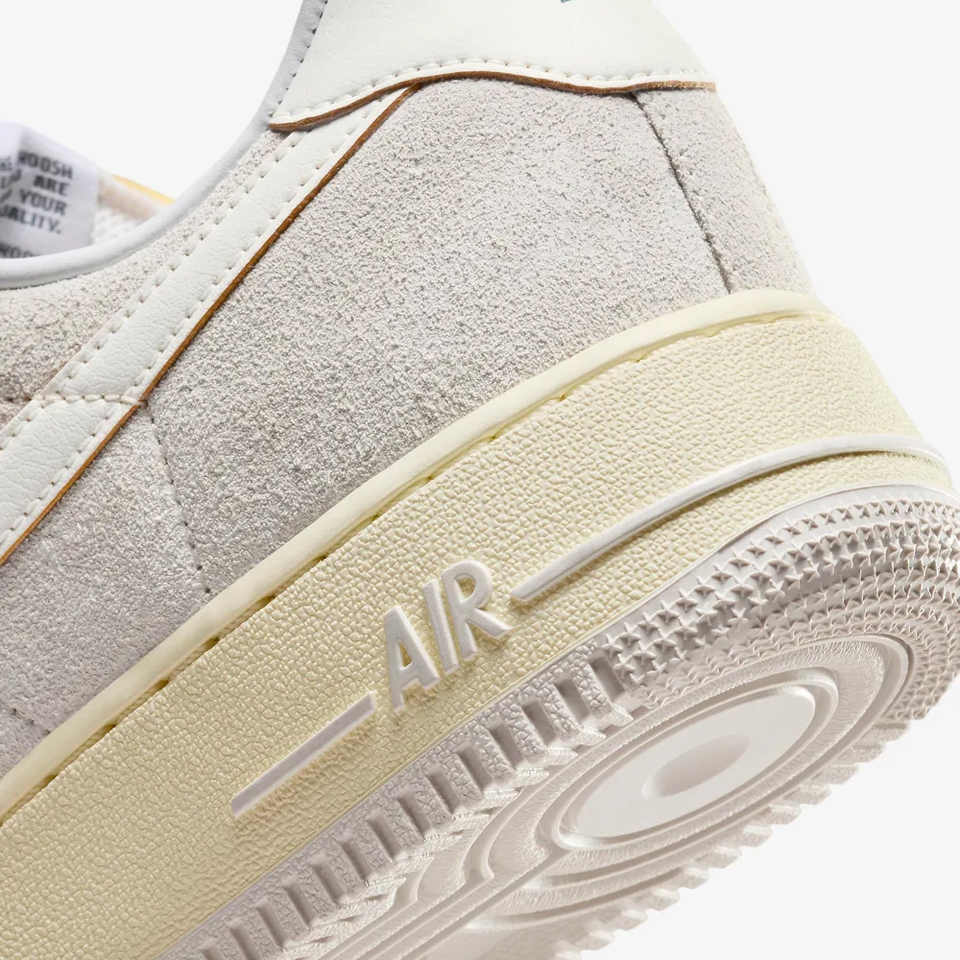 Nike | AIR FORCE 1 '07 { LT OREWOOD BRN/SAIL-COCONUT MILK