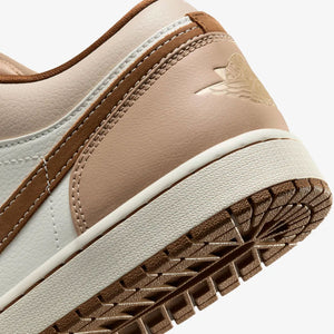 JORDAN | AIR JORDAN 1 LOW SE { HEMP/LT BRITISH TAN-SAIL-OATMEAL