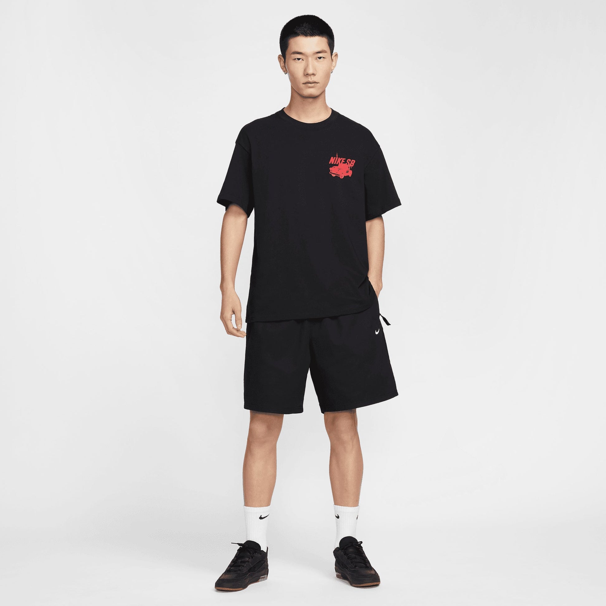 NIKE | MAX90 SKATE T-SHIRT { BLACK