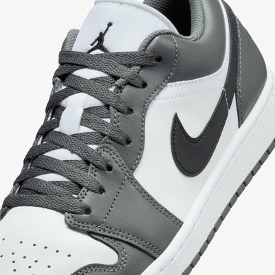 JORDAN | AIR JORDAN 1 LOW { WHITE/BLACK-IRON GREY