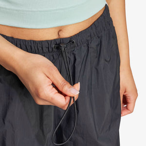 ADIDAS ORIGINALS | 3-STRIPES WOVEN PARACHUTE PANTS { BLACK