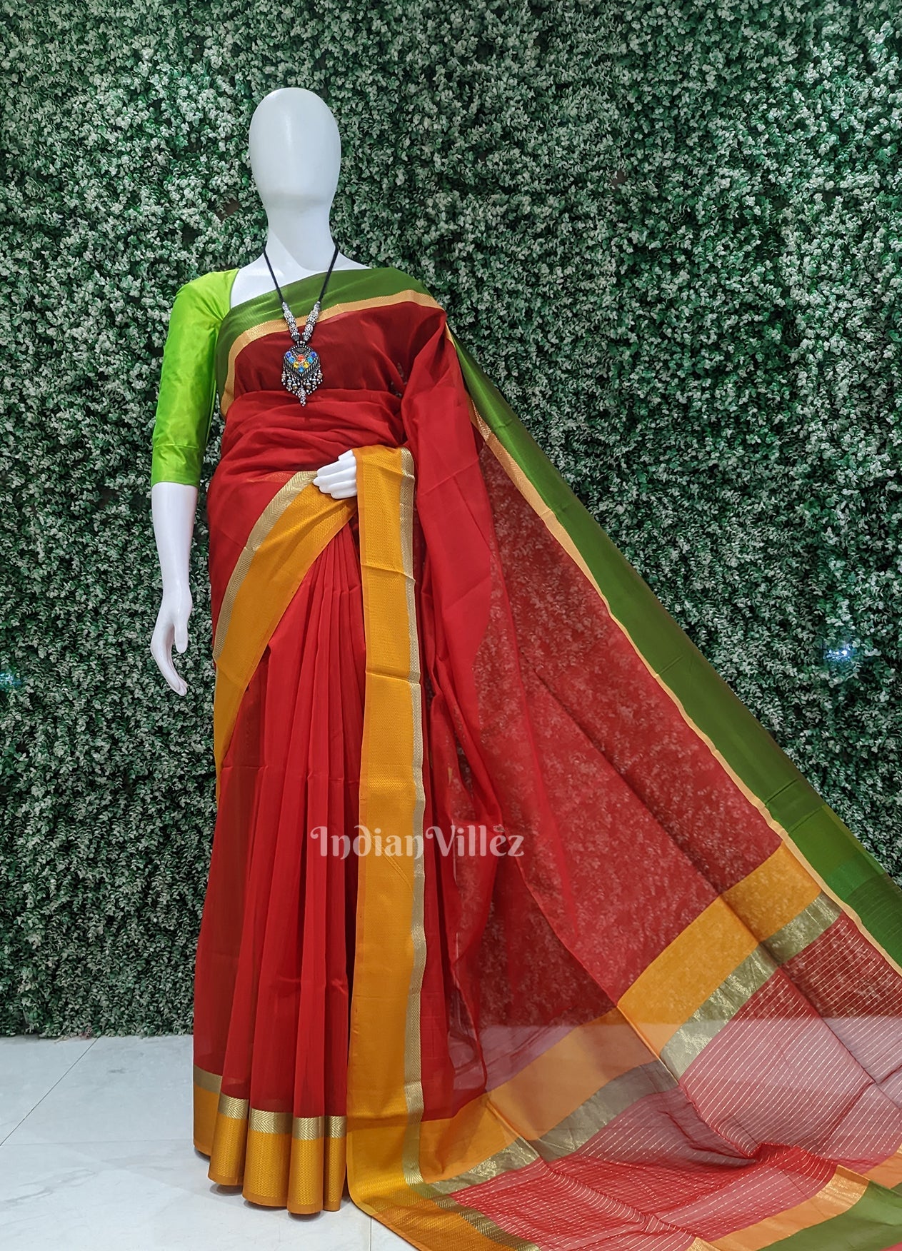 Exclusive Deep Red Pure Silk Cotton Maheshwari Saree With Zari Border