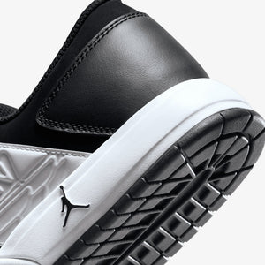 Jordan | NU RETRO 1 LOW  { WHITE/BLACK-WHITE