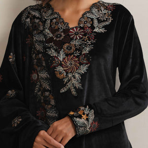 trueBrowns Black Velvet Floral Embroidered Kurta Pant Dupatta Set