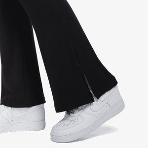 NIKE | SPORTSWEAR CHILL KNIT { BLACK/SAIL