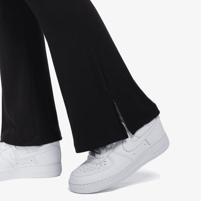 NIKE | SPORTSWEAR CHILL KNIT { BLACK/SAIL
