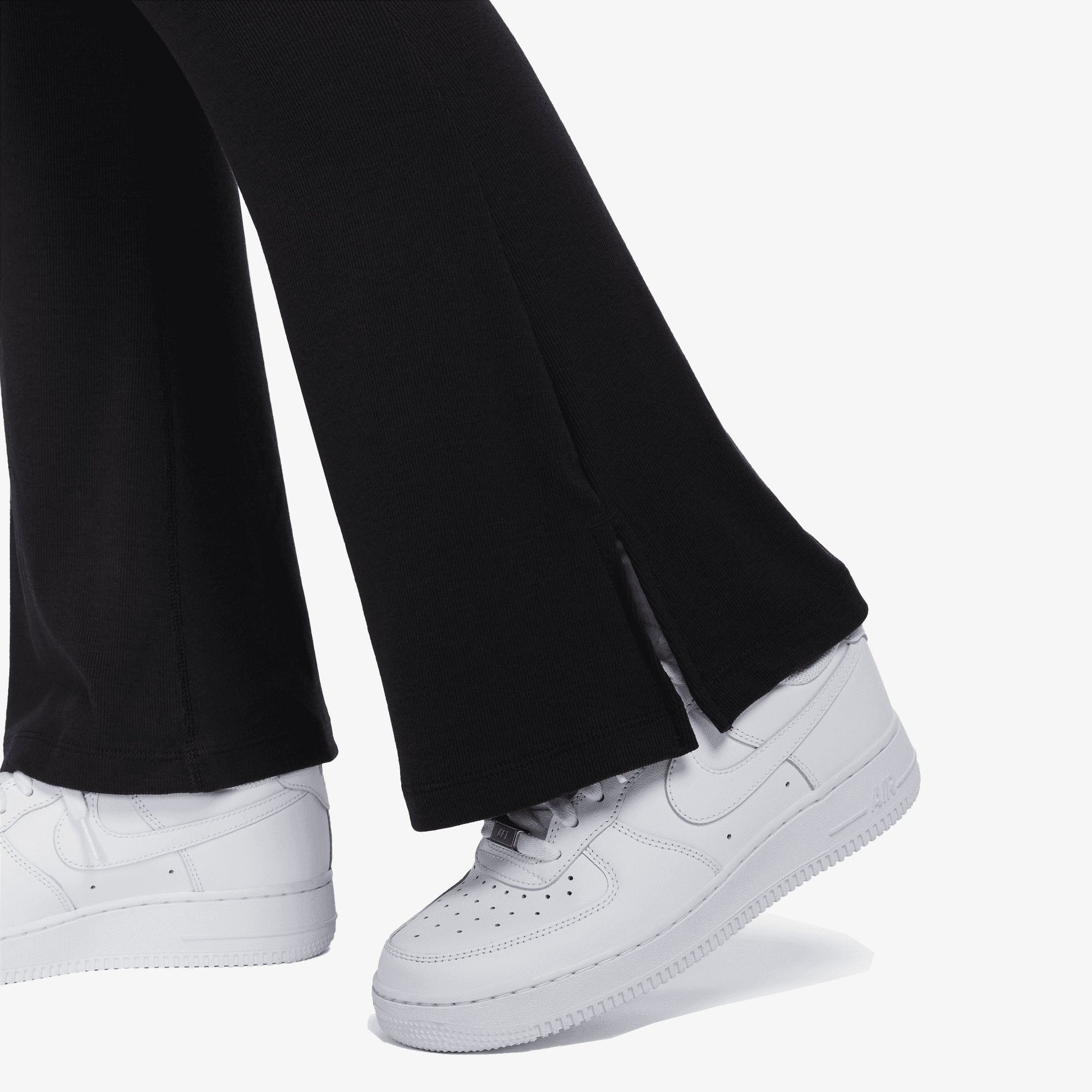 NIKE | SPORTSWEAR CHILL KNIT { BLACK/SAIL