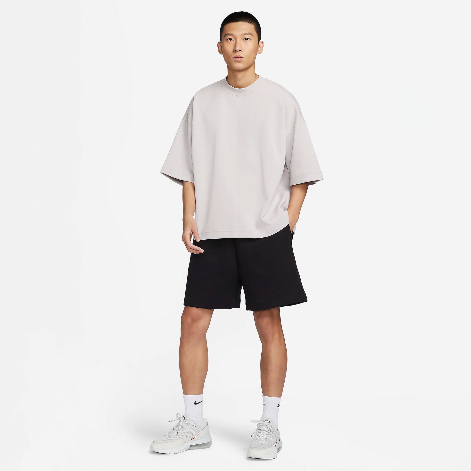 Nike | SPORTSWEAR TECH FLEECE REIMAGINED  { LT IRON ORE