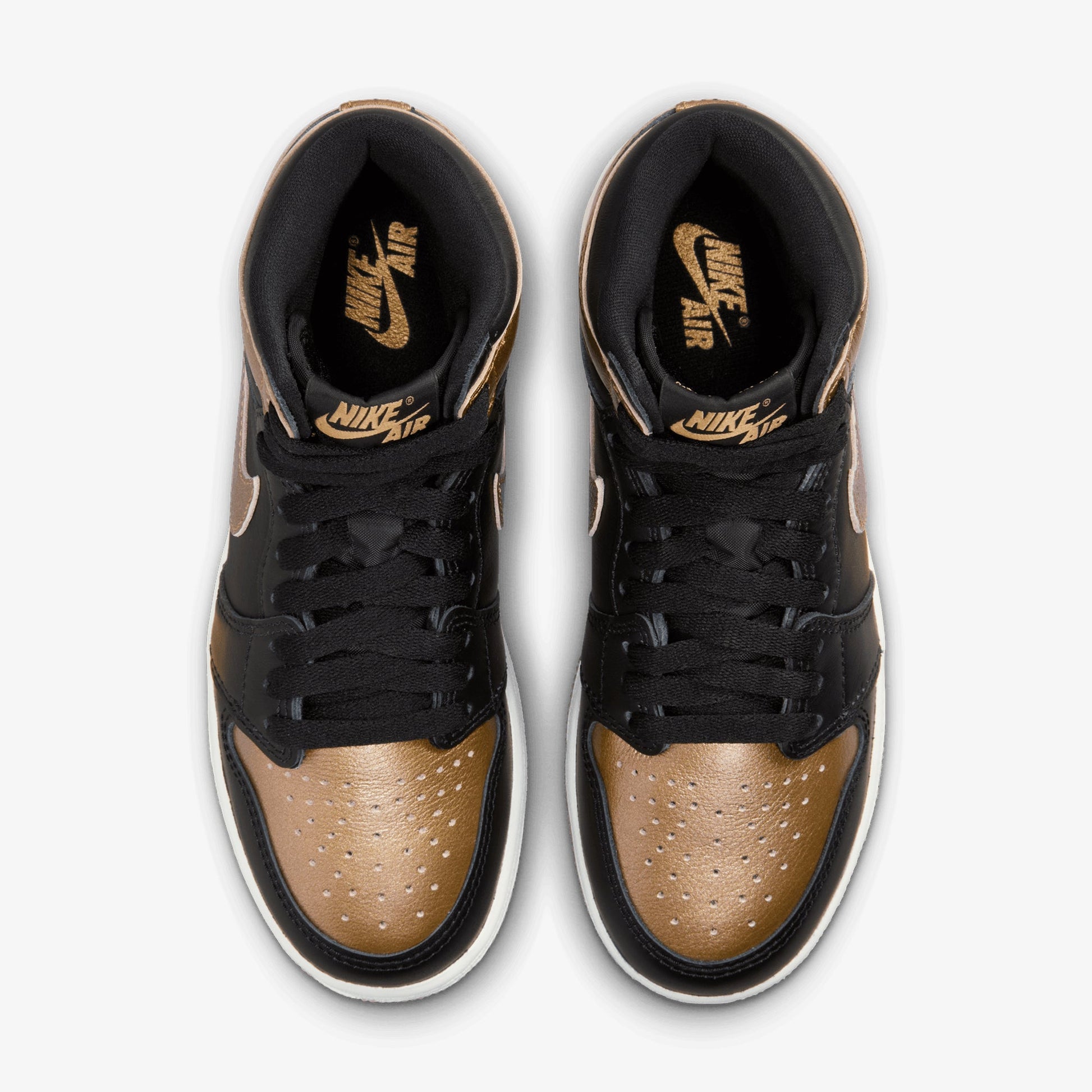 JORDAN | AIR JORDAN 1 HIGH OG (GS) { BLACK/METALLIC GOLD-SAIL