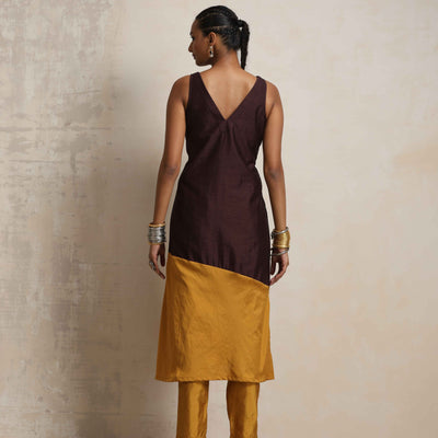 trueBrowns Cola Silk Kurta Set