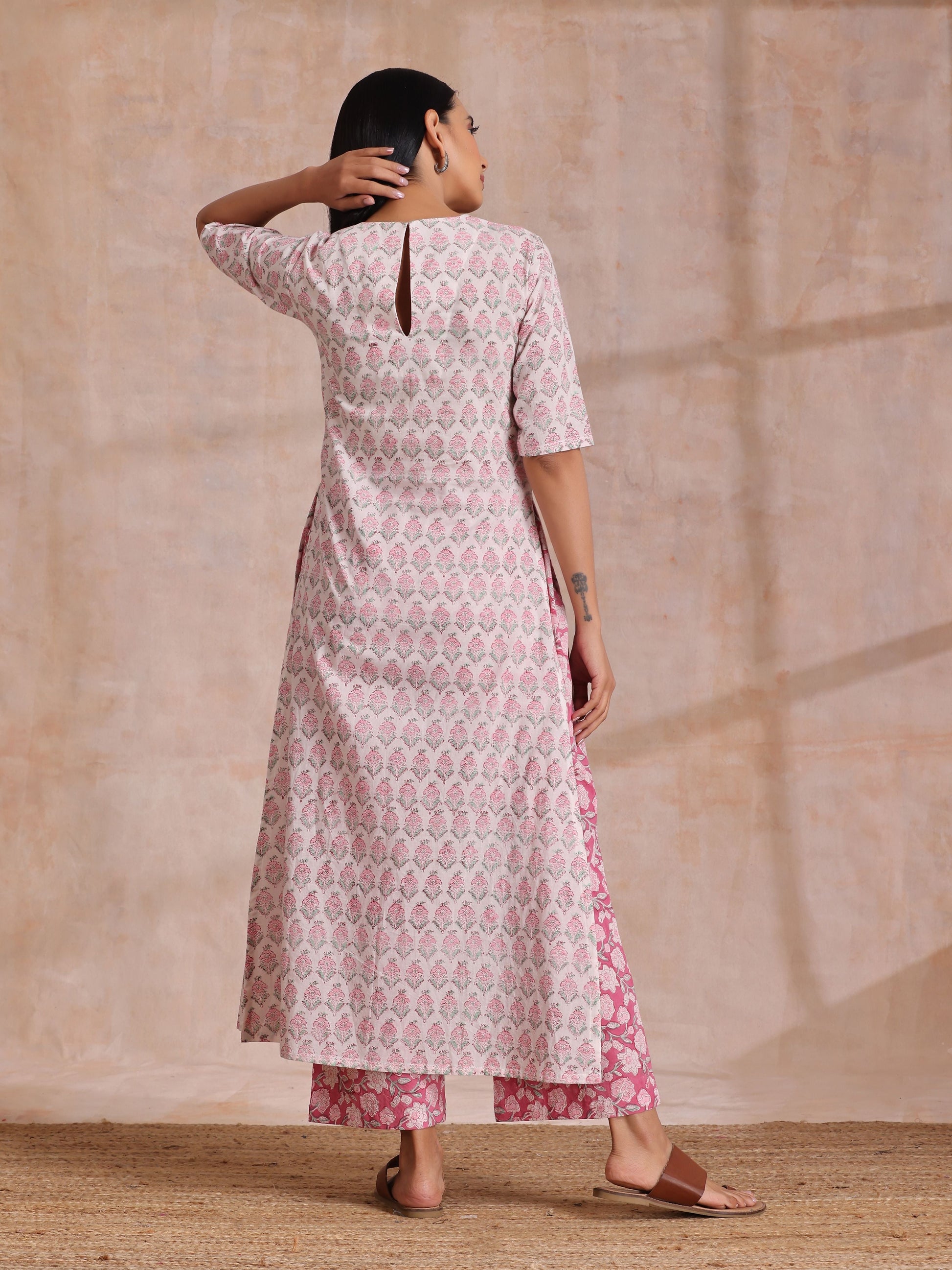Pink Green Floral On White Block Print Cotton Slit Kurta Pant Set | Relove