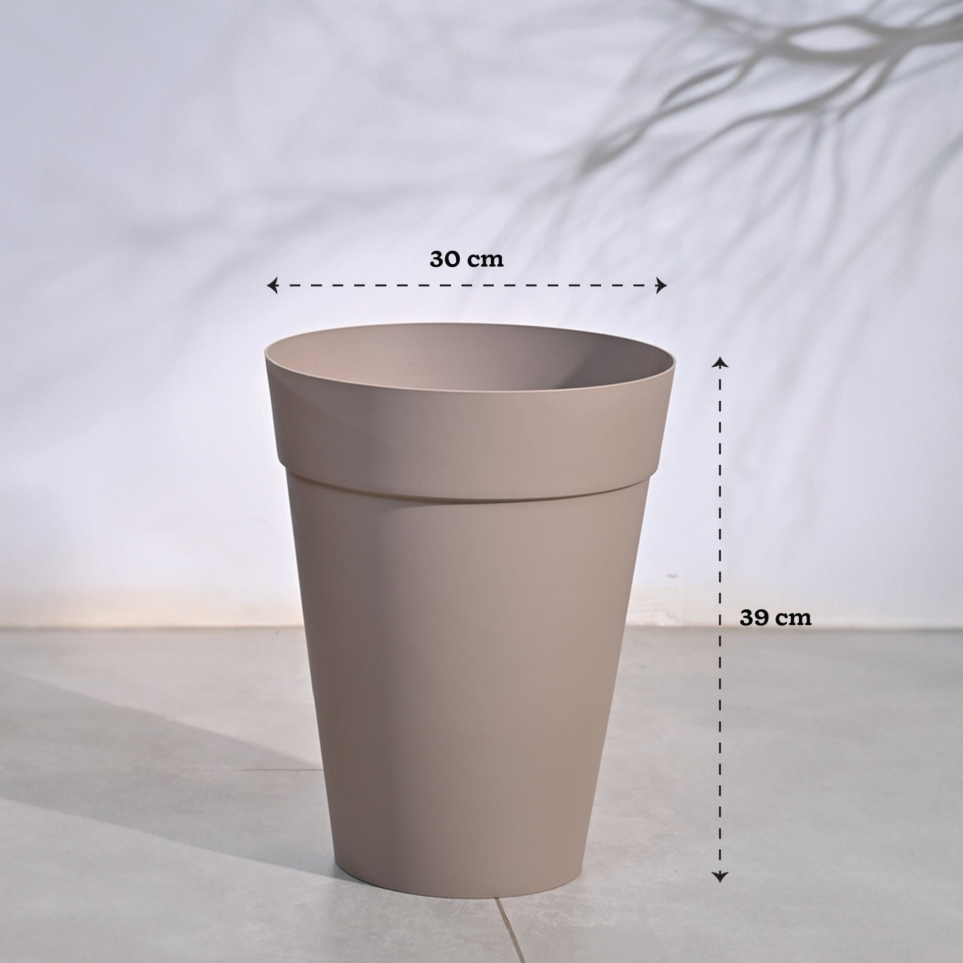 Roma Plastic Planter