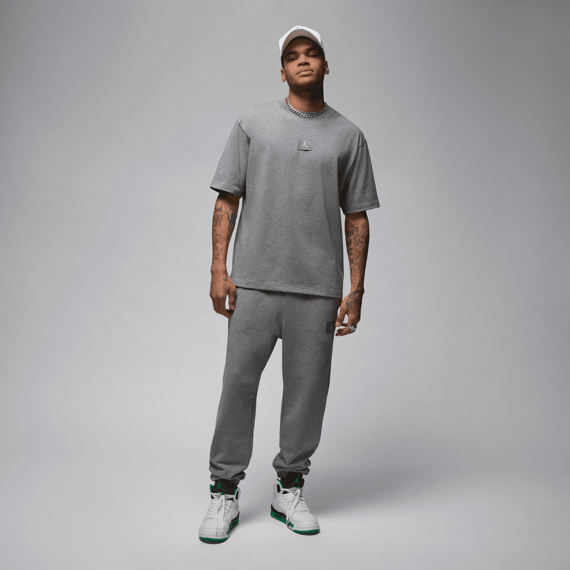 JORDAN | FLIGHT ESSENTIALS 85 { CARBON HEATHER