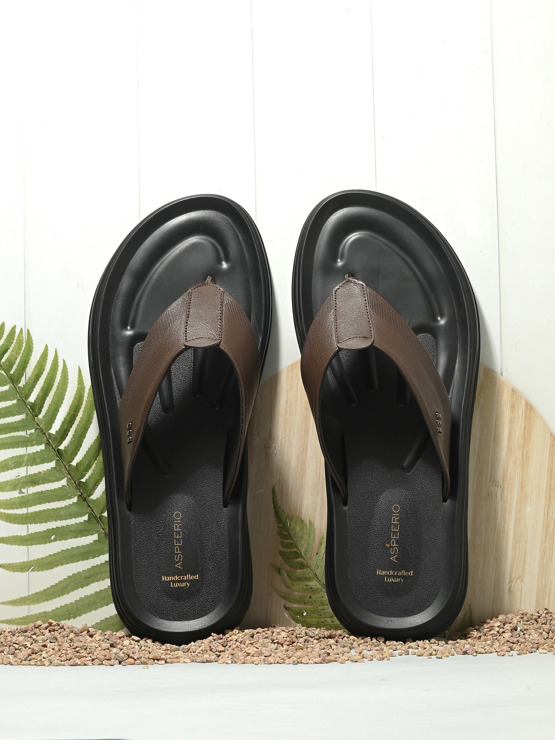 Comet Leather Slippers by Aspeerio
