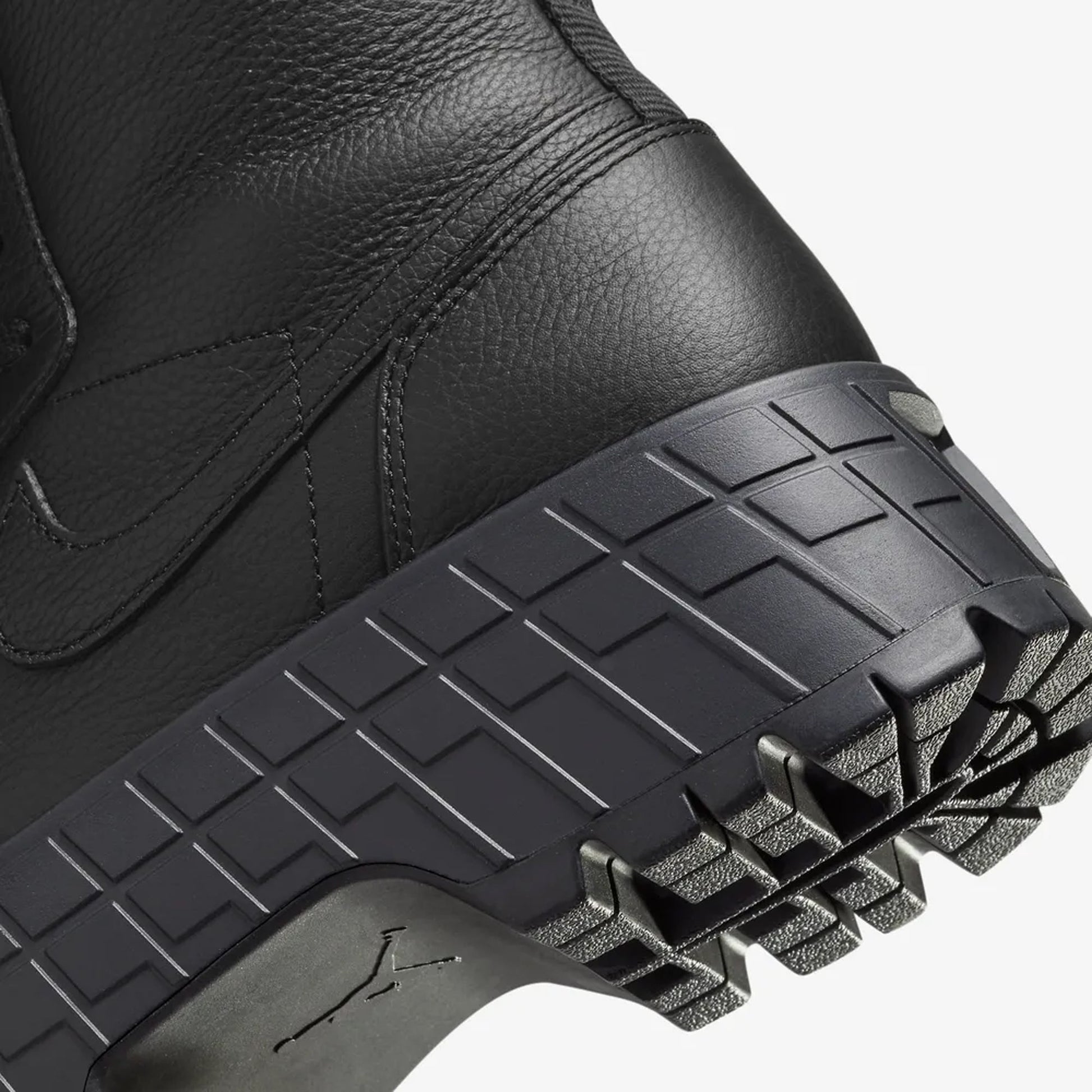 Jordan | AIR JORDAN 1 BROOKLYN  { BLACK/FLAT PEWTER-BLACK