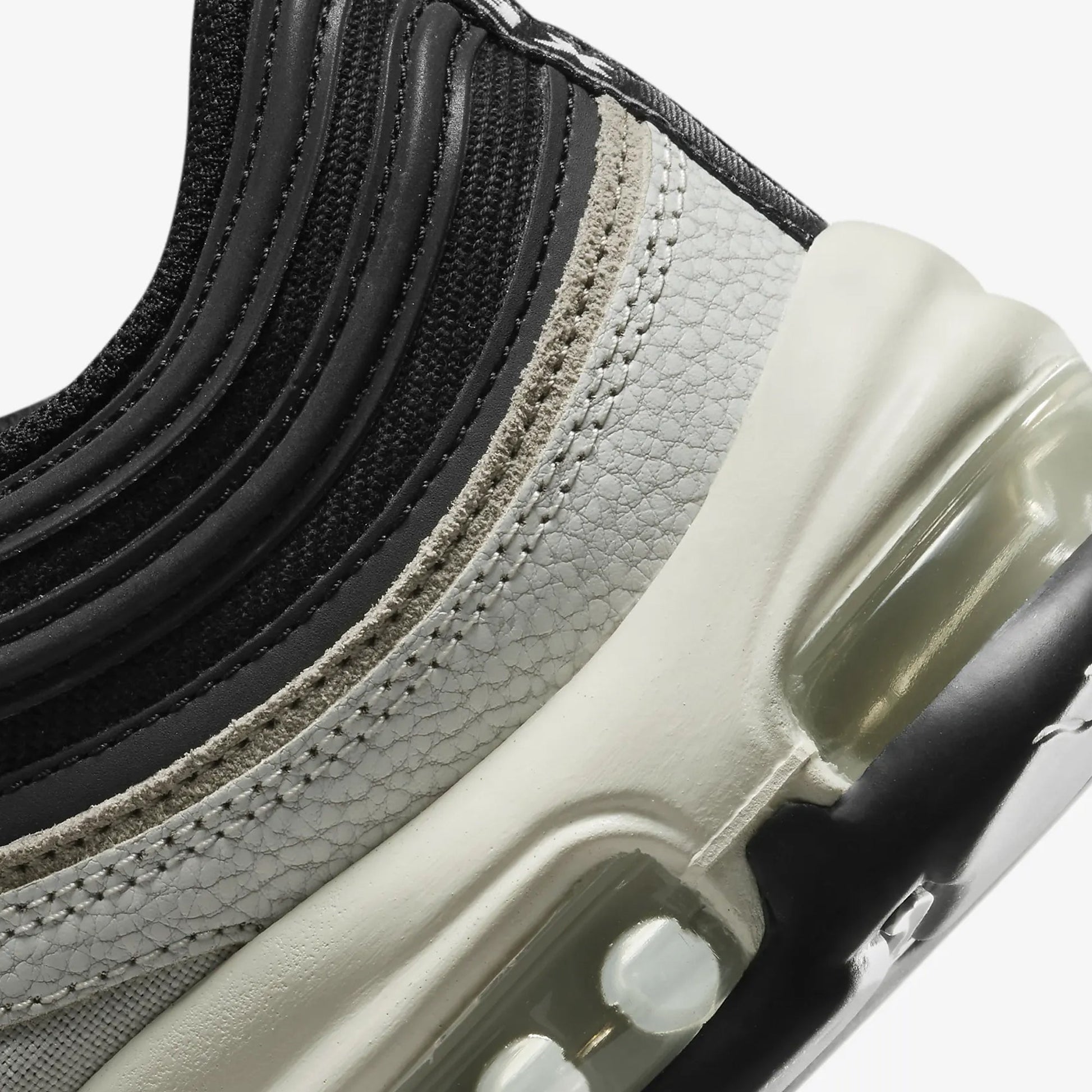 Nike | AIR MAX 97 SE  { LIGHT BONE/BLACK-KHAKI-SAIL