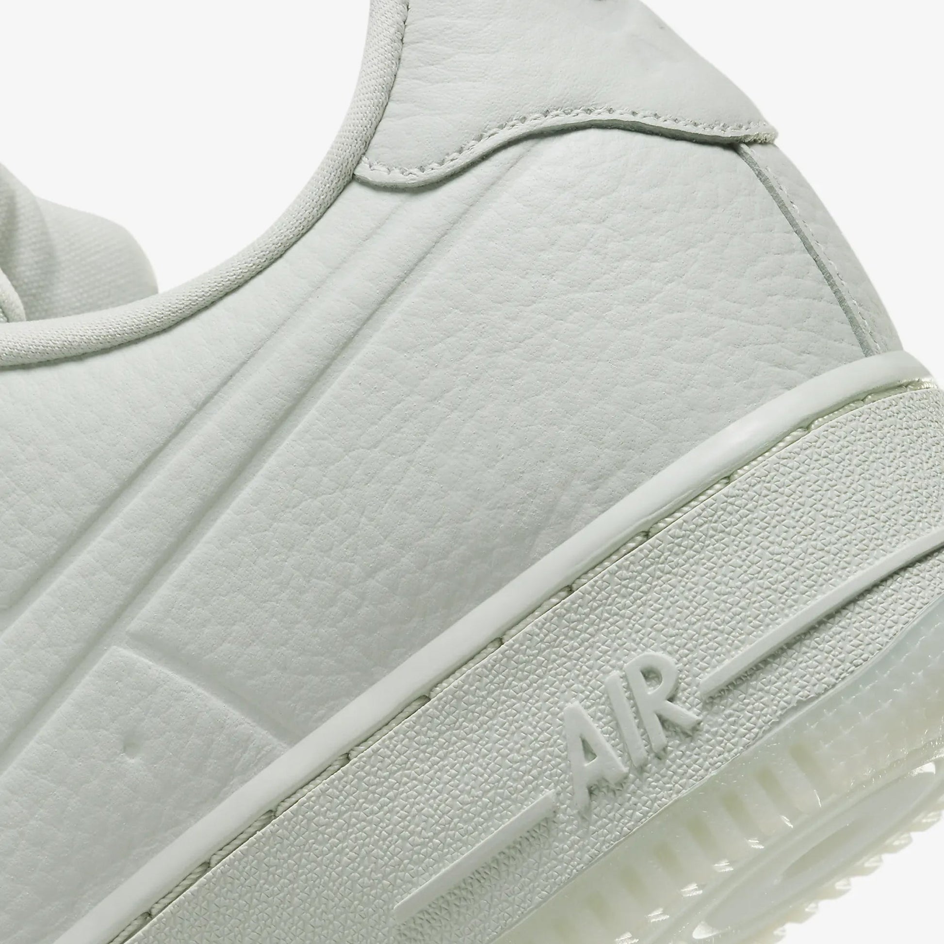 Nike | AIR FORCE 1 '07 PRO-TECH { LIGHT SILVER/LIGHT SILVER-CLEAR