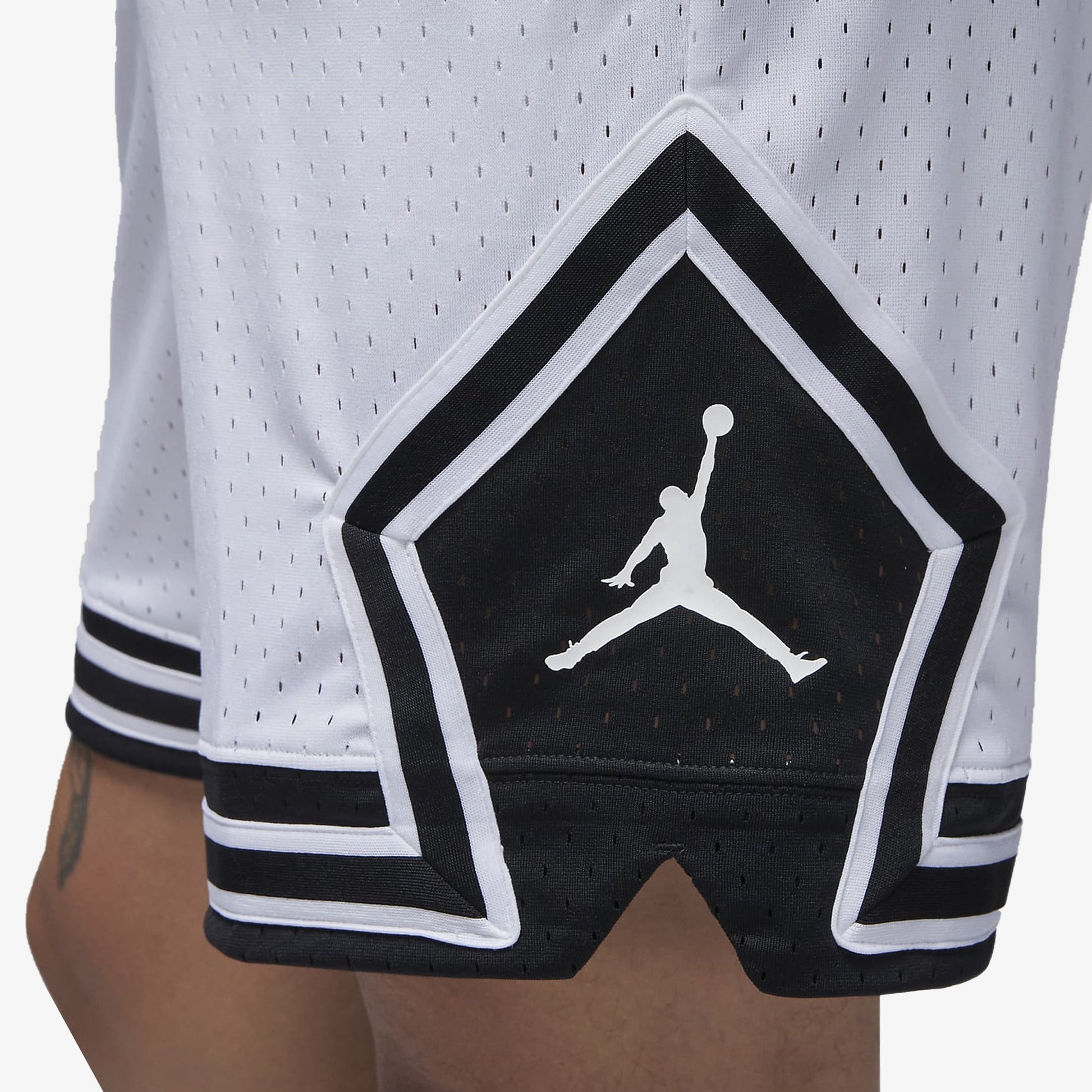 Jordan | DRI-FIT SPORT  { WHITE/BLACK