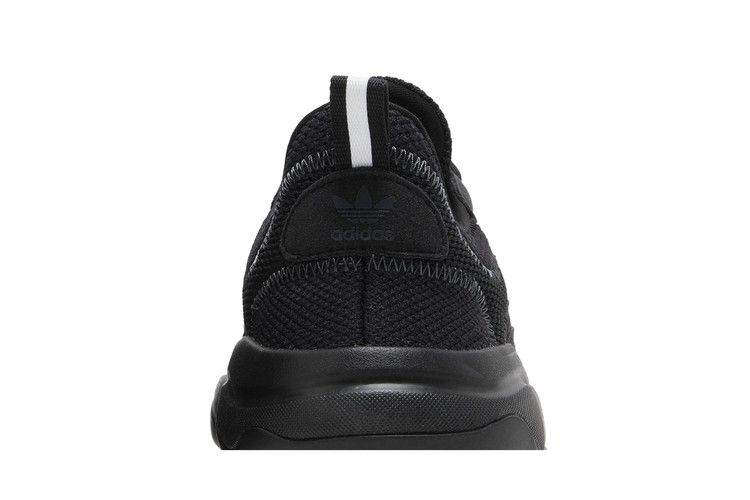 adidas Haiwee Core Black Cloud White