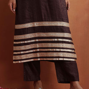 trueBrowns Brown Metallic Straight Kurta Set