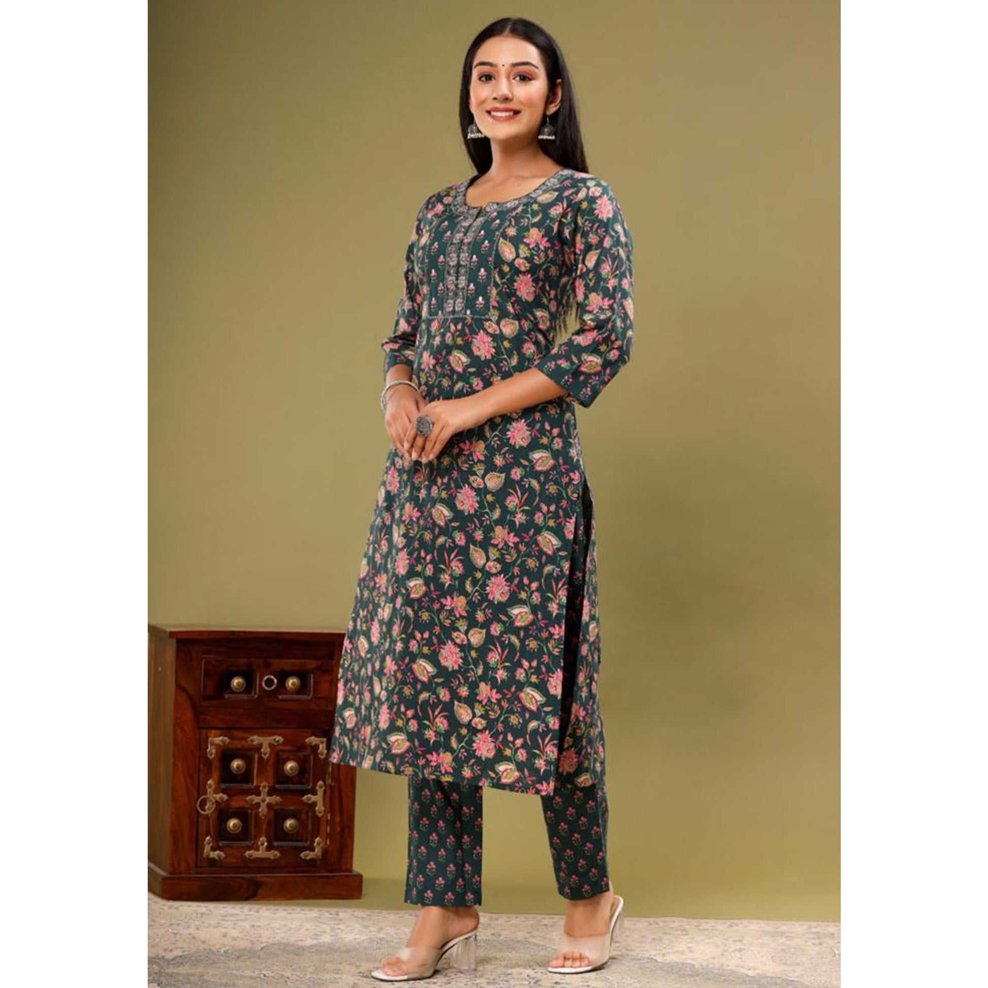 green-floral-printed-pure-cotton-suit-2