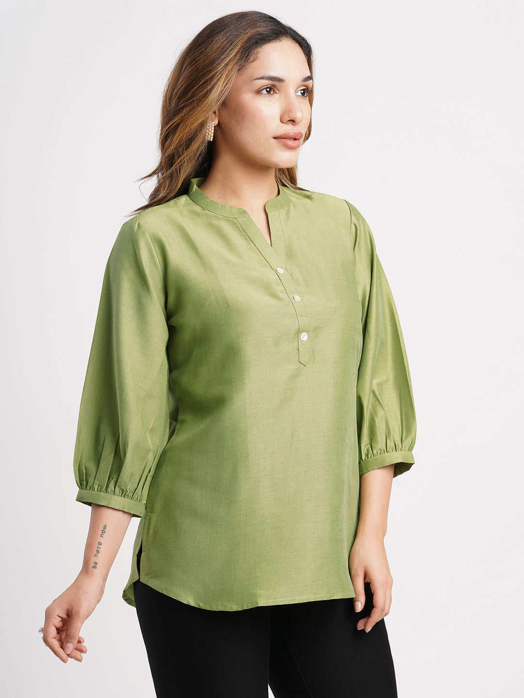 green-solid-poly-chinon-straight-top